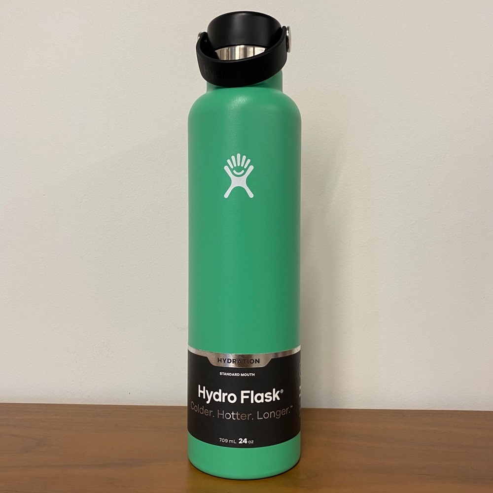 24 oz Hydro Flask Water Bottle